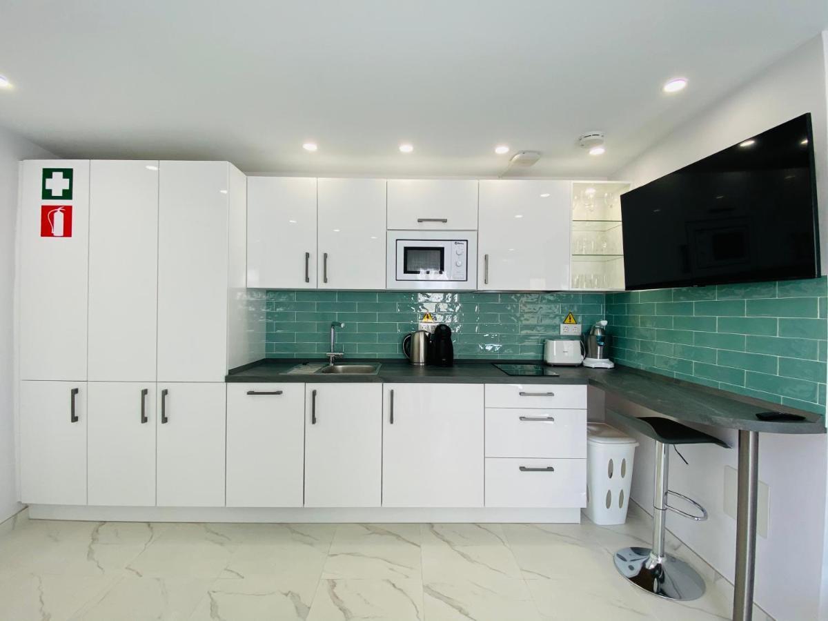 Studio-Near The Beach, Bbq And Seawater Pool มาร์เบยา ภายนอก รูปภาพ