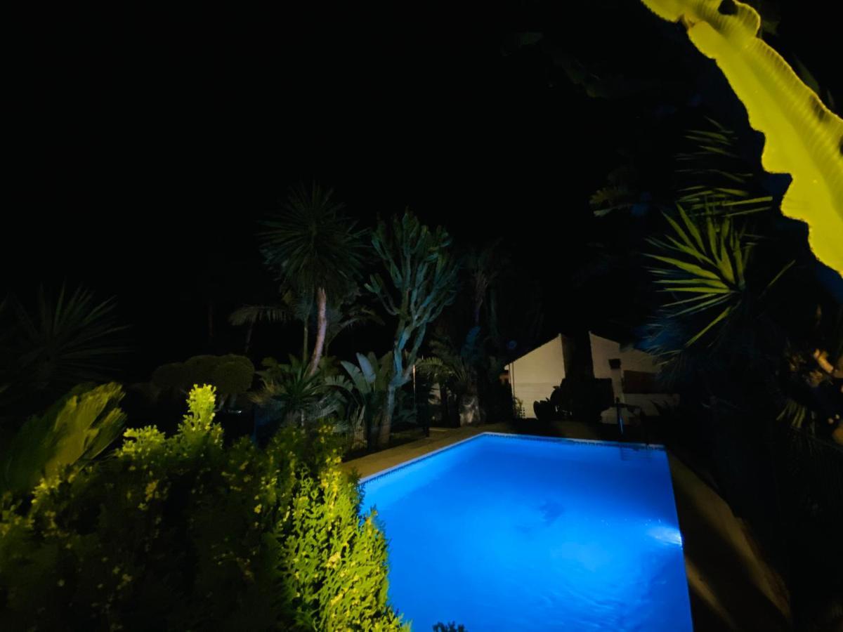 Studio-Near The Beach, Bbq And Seawater Pool มาร์เบยา ภายนอก รูปภาพ