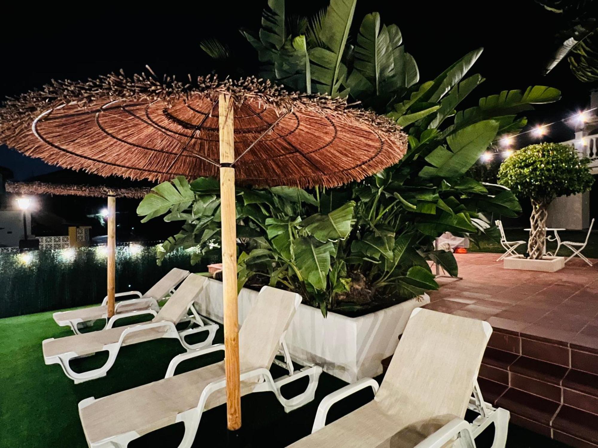 Studio-Near The Beach, Bbq And Seawater Pool มาร์เบยา ภายนอก รูปภาพ